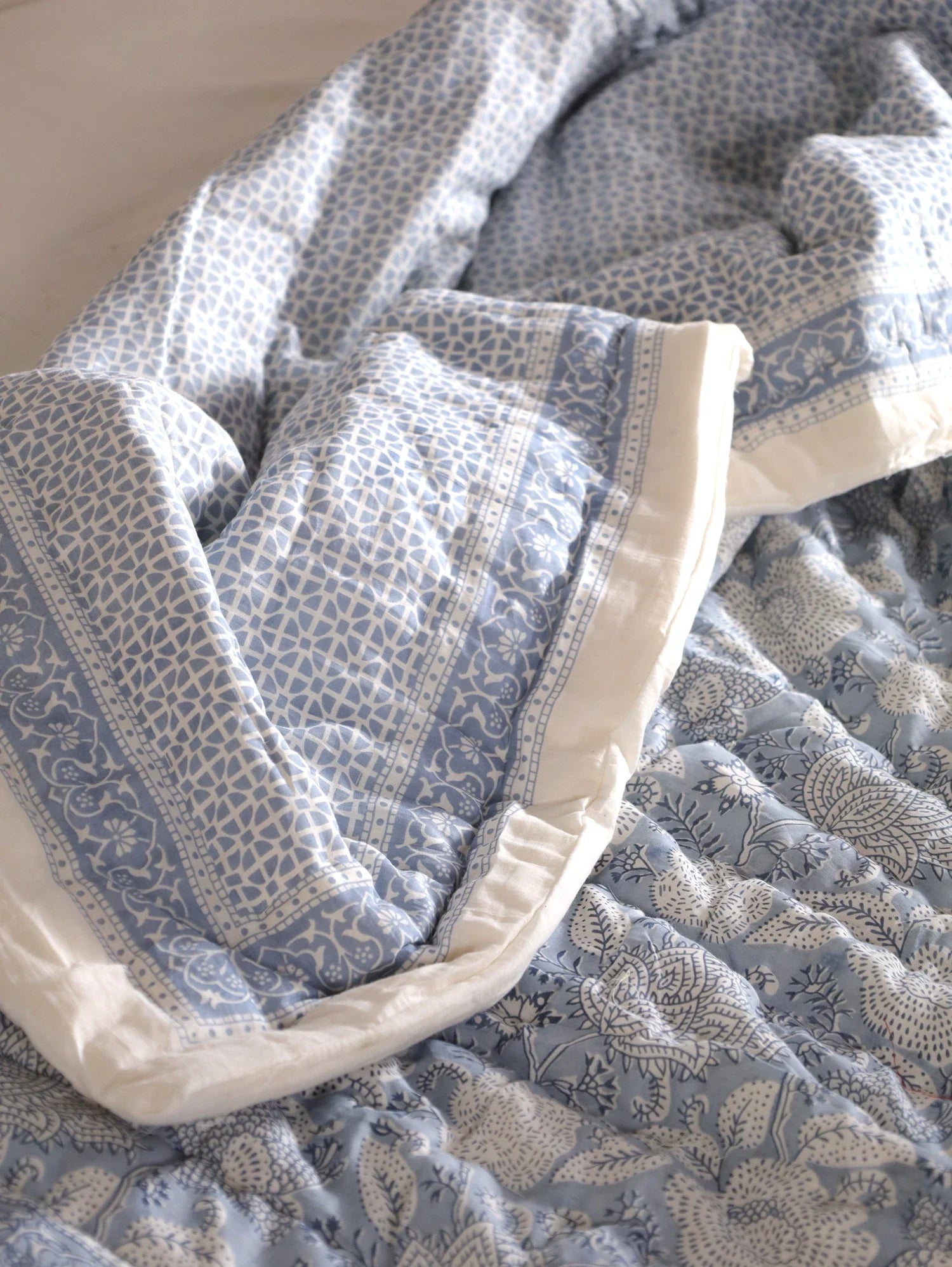 All Season Jaipuri Quilt | 100% Pure Cotton | Block Print | Double Bed - Sandhya